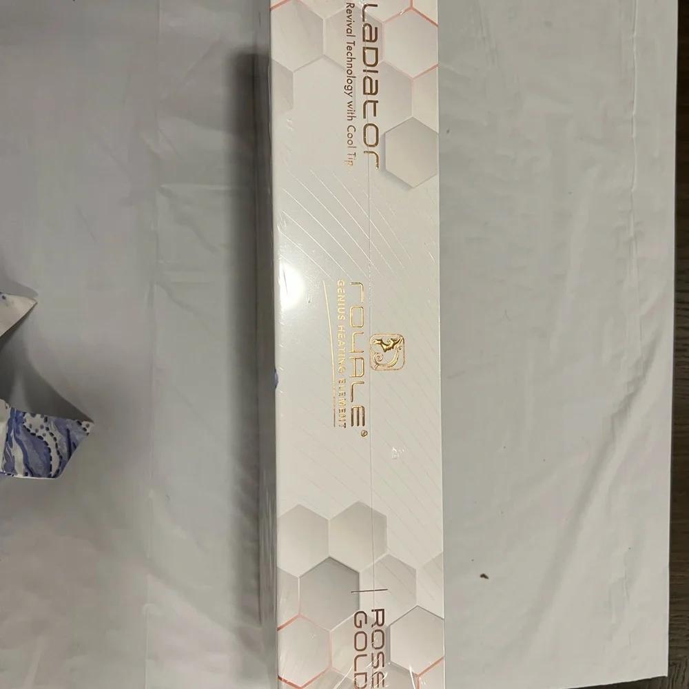 Royale Gladiator Hair Straightener in Rose Gold